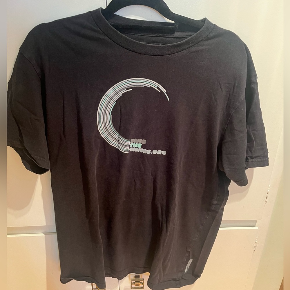 Mens XL Patagonia Slim Fit Save the Waves Tshirt in Black